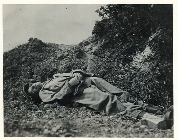 El cuerpo de Pyle en Okinawa El cuerpo de Pyle en Okinawa