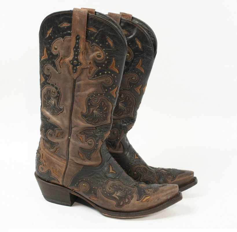 laredo women's scandalous studded western boots
