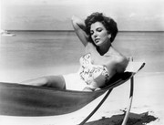 Joan_Collins_e79