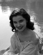 debra_paget_305