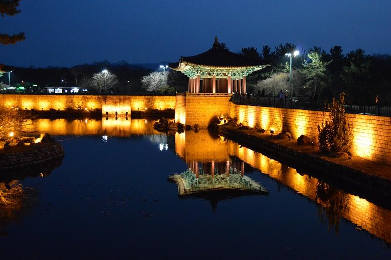 Gyeongju-Yangong Village,Túmulos, observatorio Cheomseongdae,estanque Anapji... - Mochileros en Corea del Sur (20)