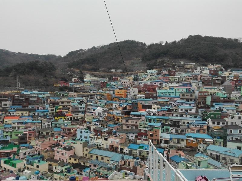 Mochileros en Corea del Sur - Blogs de Corea Sur - Busan: Mercado Jagalachi, Gancheon Village, Taejongdae y Mercado de Gukje (8)