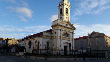 CHILE - PATAGONIA - ISLA DE PASCUA - Blogs de America Sur - Domingo 9: Punta Arenas / Santiago de Chile (4)