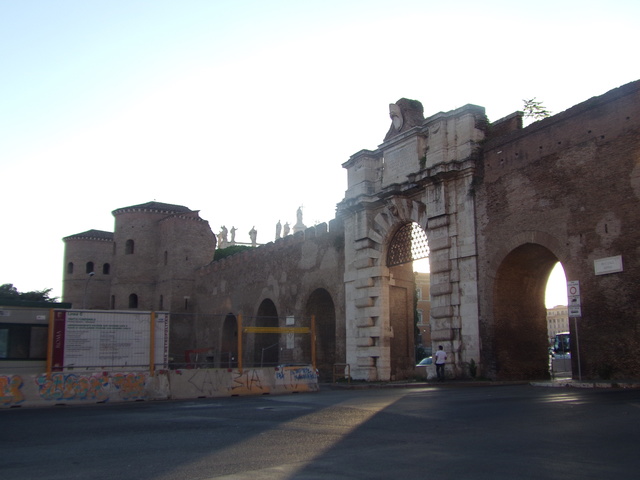 Roma una vez más (Roma II) - Blogs de Italia - Llegada, traslado hasta el hotel y un larguísimo paseo (31)