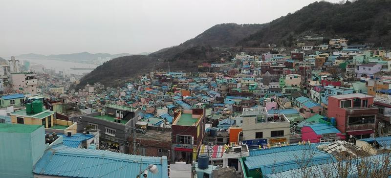 Mochileros en Corea del Sur - Blogs de Corea Sur - Busan: Mercado Jagalachi, Gancheon Village, Taejongdae y Mercado de Gukje (7)