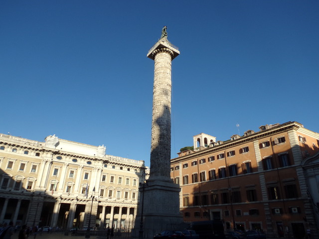Roma una vez más (Roma II) - Blogs of Italy - Llegada, traslado hasta el hotel y un larguísimo paseo (30)