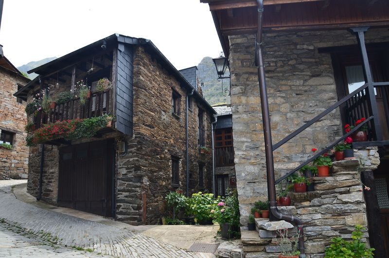 PEÑALBA DE SANTIAGO-22-6-2017-LEÓN - Los pueblos más bonitos de España-2010/2023 (31)